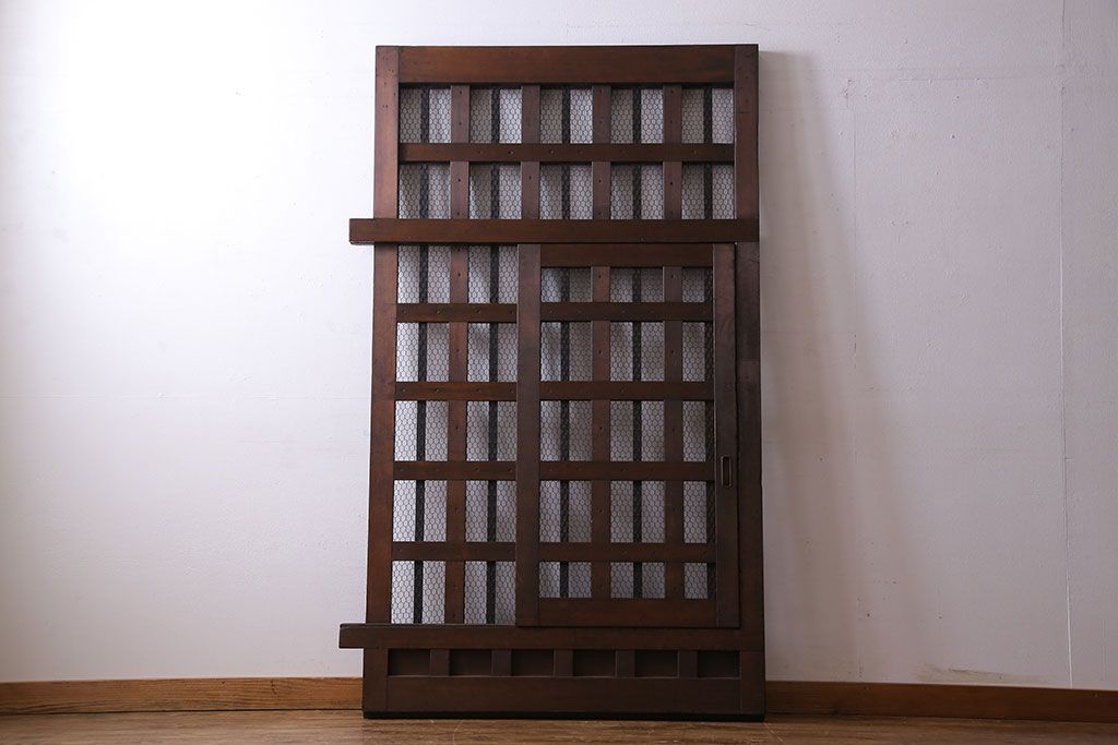 和製アンティーク　明治期!堅牢な佇まいが魅力的なくぐり戸(蔵戸、玄関戸)