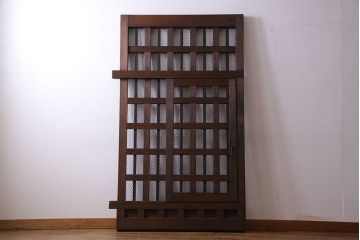 和製アンティーク　明治期!堅牢な佇まいが魅力的なくぐり戸(蔵戸、玄関戸)