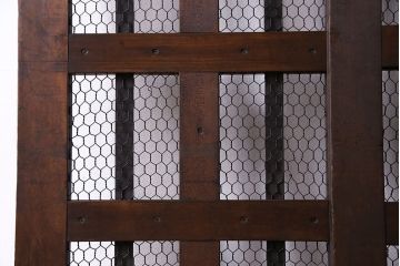 和製アンティーク　明治期!堅牢な佇まいが魅力的なくぐり戸(蔵戸、玄関戸)