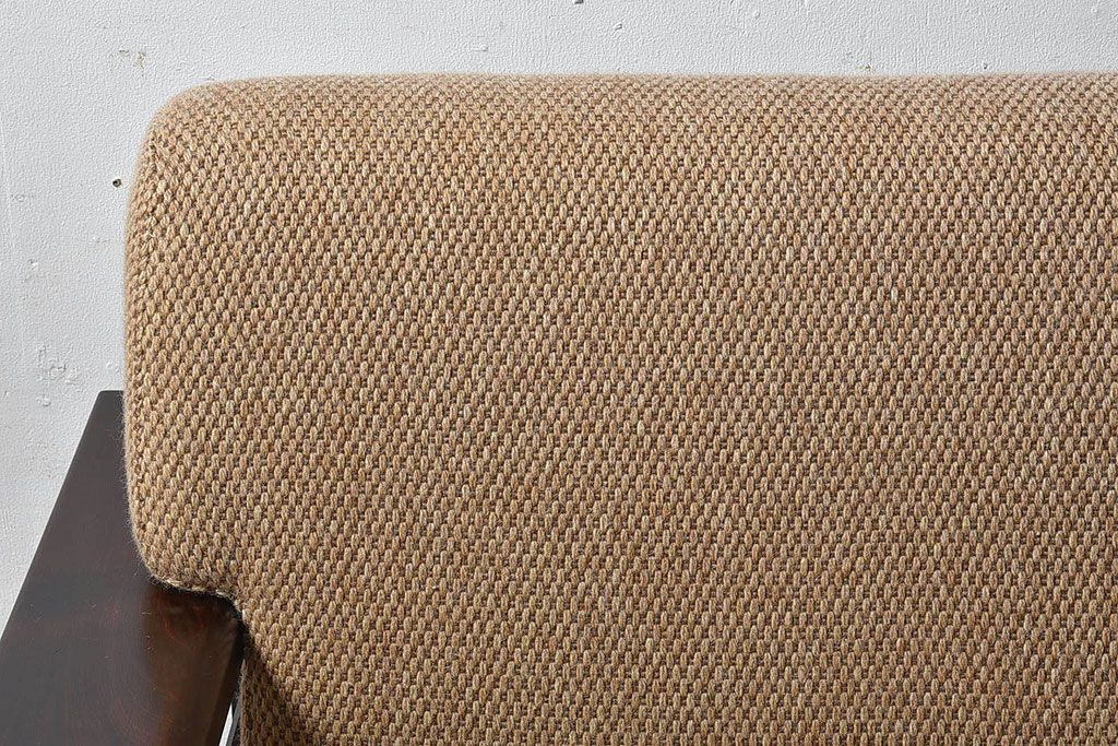 中古美品　北海道民芸家具　重厚な佇まいシングルソファ(1人掛けソファ、アームソファ)(定価17万)(2)