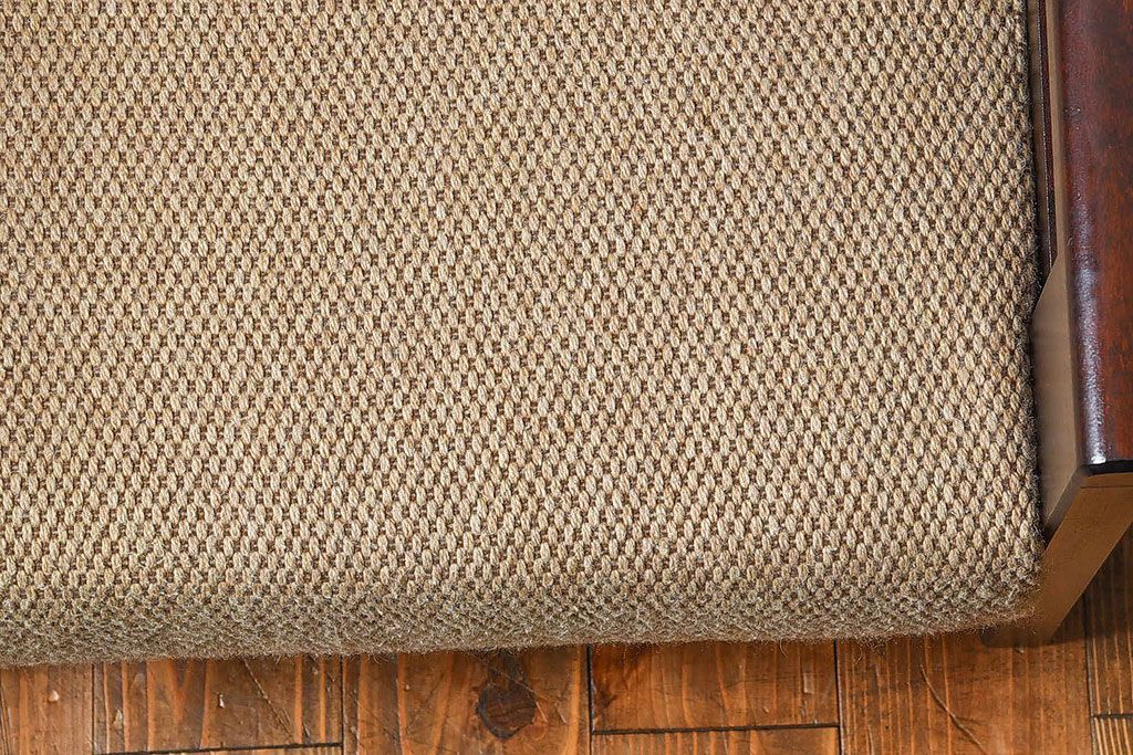 中古美品　北海道民芸家具　重厚な佇まいシングルソファ(1人掛けソファ、アームソファ)(定価17万)(2)