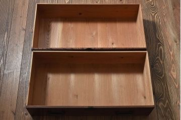 アンティーク家具　和製アンティーク　前面ケヤキ材　和モダンな脚付きチェスト(引き出し、箪笥)