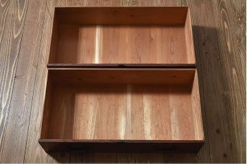 アンティーク家具　和製アンティーク　前面ケヤキ材　和モダンな脚付きチェスト(引き出し、箪笥)