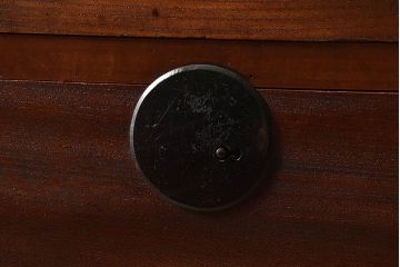 アンティーク家具　和製アンティーク　前面ケヤキ材　和モダンな脚付きチェスト(引き出し、箪笥)