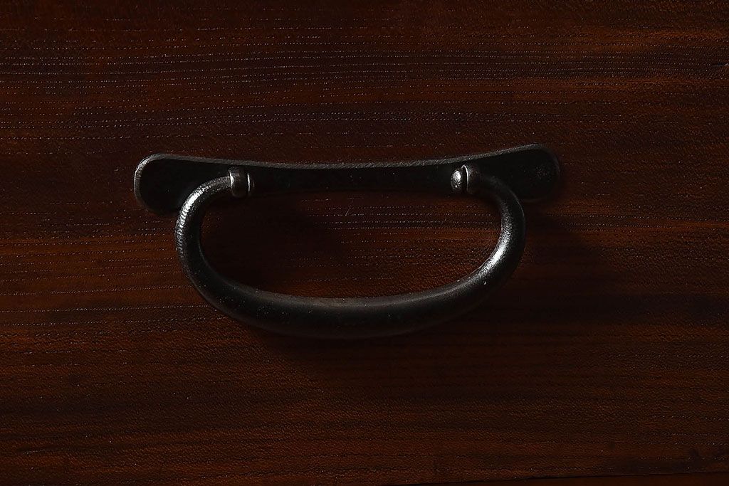 アンティーク家具　和製アンティーク　前面ケヤキ材　和モダンな脚付きチェスト(引き出し、箪笥)