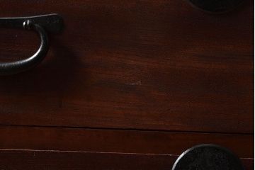 アンティーク家具　和製アンティーク　前面ケヤキ材　和モダンな脚付きチェスト(引き出し、箪笥)