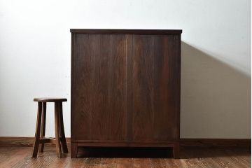 アンティーク家具　和製アンティーク　前面ケヤキ材　和モダンな脚付きチェスト(引き出し、箪笥)