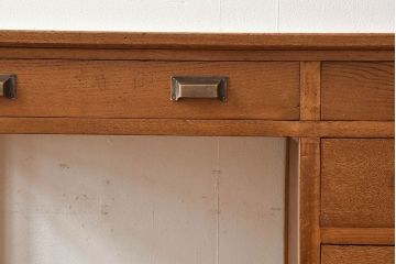 レトロ家具　昭和レトロ　木の質感が味わい深いナラ材の薄型デスク(片袖机、在宅ワーク、在宅用作業台、子供机)