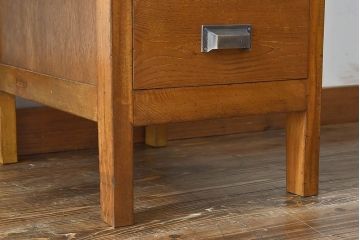 レトロ家具　昭和レトロ　木の質感が味わい深いナラ材の薄型デスク(片袖机、在宅ワーク、在宅用作業台、子供机)