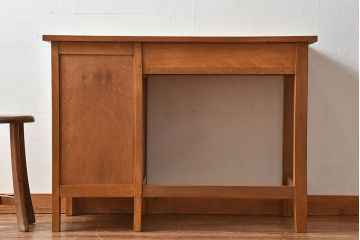 レトロ家具　昭和レトロ　木の質感が味わい深いナラ材の薄型デスク(片袖机、在宅ワーク、在宅用作業台、子供机)
