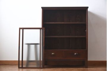 アンティーク家具　和製アンティーク　モールガラスがおしゃれなキャビネット(収納棚、戸棚、本箱)