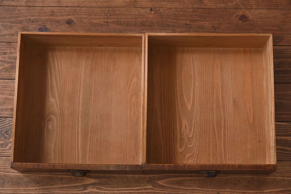 アンティーク家具　和製アンティーク　モールガラスがおしゃれなキャビネット(収納棚、戸棚、本箱)