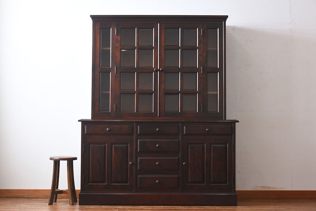 中古　北海道民芸家具　シックな雰囲気漂う大きな重ね食器棚(カップボード、収納棚)
