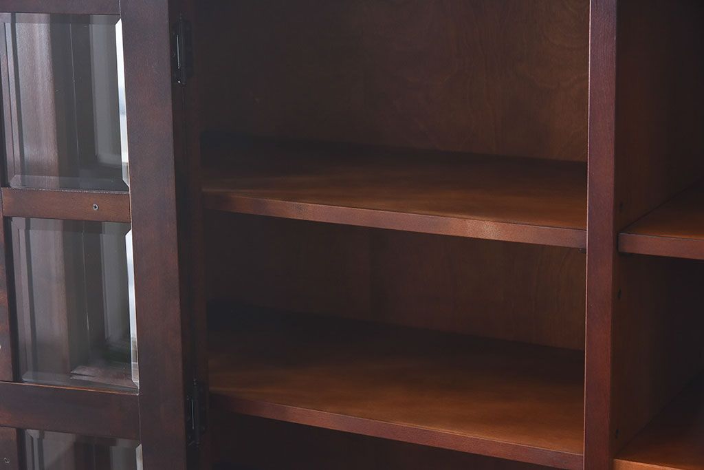 中古　北海道民芸家具　シックな雰囲気漂う大きな重ね食器棚(カップボード、収納棚)