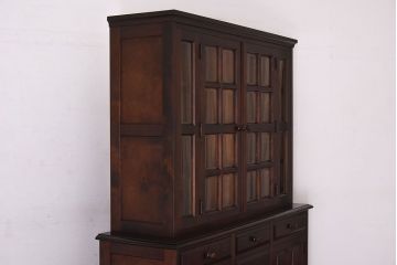 中古　北海道民芸家具　シックな雰囲気漂う大きな重ね食器棚(カップボード、収納棚)