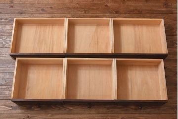 中古　北海道民芸家具　シックな雰囲気漂う大きな重ね食器棚(カップボード、収納棚)