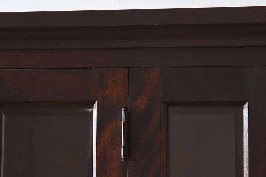 中古　北海道民芸家具　シックな雰囲気漂う大きな重ね食器棚(カップボード、収納棚)