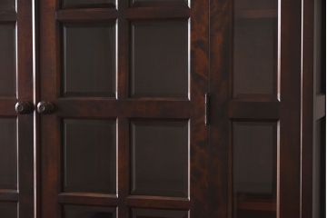 中古　北海道民芸家具　シックな雰囲気漂う大きな重ね食器棚(カップボード、収納棚)