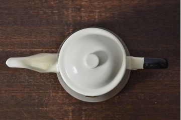 アンティーク雑貨　昭和レトロ　福島琺瑯　月星印　琺瑯製コーヒーポット(ケトル、水差し)・箱付き