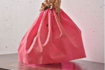 アンティーク雑貨　昭和期　レトロな雰囲気漂うポーズ人形(文化人形)