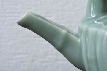 アンティーク雑貨　アンティーク　江戸期　三田焼　青磁銚子(竹節柄急須)