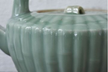 アンティーク雑貨　アンティーク　江戸期　三田焼　青磁銚子(竹節柄急須)