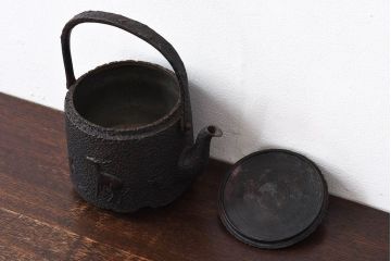 アンティーク雑貨　アンティーク　明治大正期　清光堂造　鹿楓紋鉄瓶