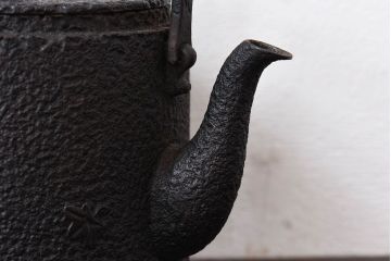 アンティーク雑貨　アンティーク　明治大正期　清光堂造　鹿楓紋鉄瓶