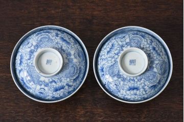 江戸時代後期　伊万里焼　線描染付　蓋茶碗2客セット