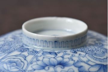 江戸時代後期　伊万里焼　線描染付　蓋茶碗2客セット