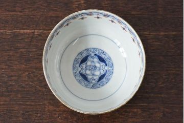 江戸期　大明成化年製　古伊万里　赤絵南蛮図染付　蓋茶碗