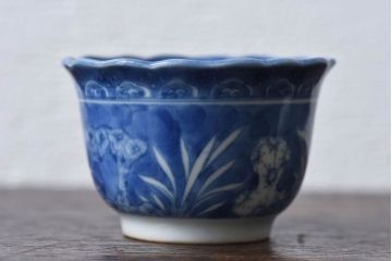 江戸期　かわいらしいフォルムの伊万里焼　染付　湯呑(向付・蕎麦猪口)2客セット