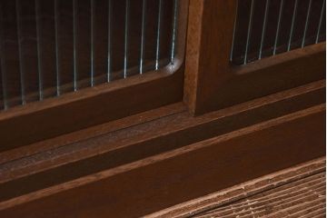 レトロ家具　昭和レトロ　モールガラス戸の小振りなローボード(収納棚・戸棚)