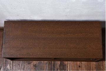 アンティーク家具　和製アンティーク　モールガラス入り　古材の質感が味わい深いローボード(戸棚、収納棚)
