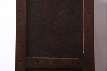 中古　伝統工芸軽井沢彫り　上質な洋服タンス(衣装箪笥、収納棚)