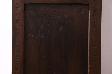 中古　伝統工芸軽井沢彫り　上質な洋服タンス(衣装箪笥、収納棚)
