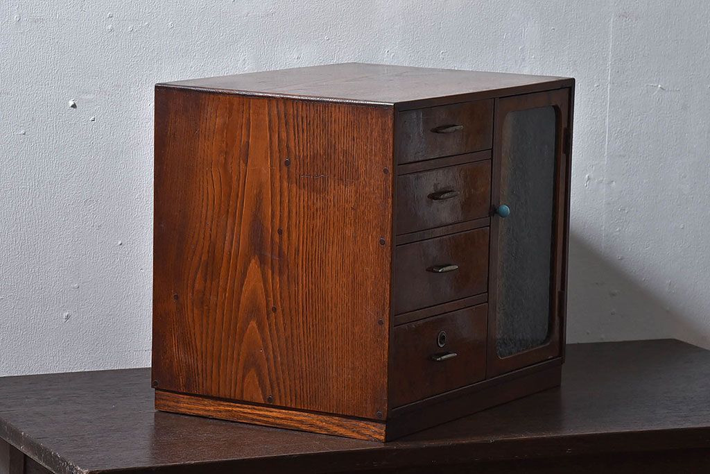 レトロ家具　昭和レトロ　結霜ガラスがおしゃれな扉付き小引き出し(小物収納)