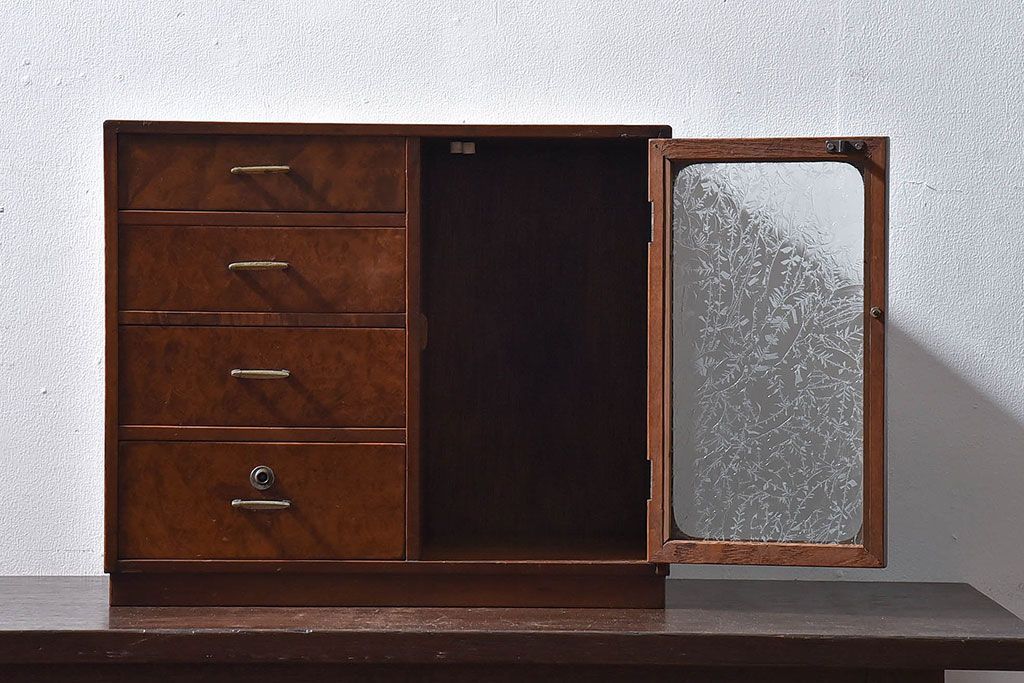 レトロ家具　昭和レトロ　結霜ガラスがおしゃれな扉付き小引き出し(小物収納)