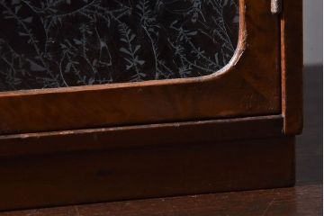 レトロ家具　昭和レトロ　結霜ガラスがおしゃれな扉付き小引き出し(小物収納)