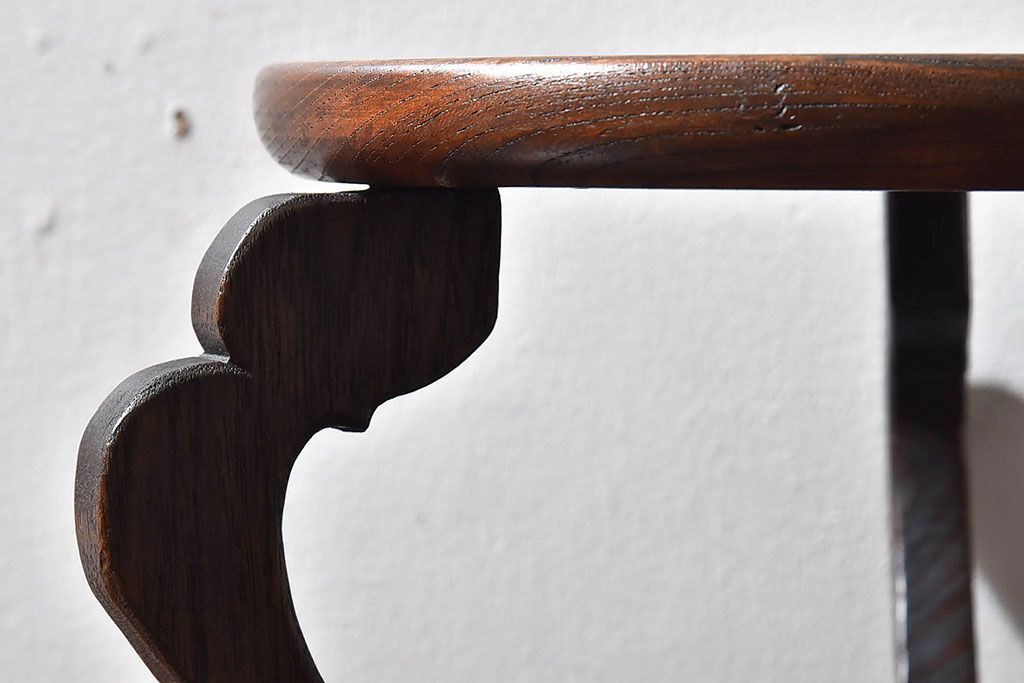 アンティーク雑貨　和製アンティーク　木目と質感が味わい深い総ケヤキ材の花台(飾り台)