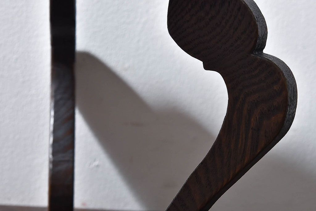 アンティーク雑貨　和製アンティーク　木目と質感が味わい深い総ケヤキ材の花台(飾り台)