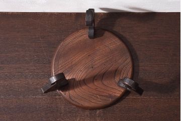 アンティーク雑貨　和製アンティーク　木目と質感が味わい深い総ケヤキ材の花台(飾り台)