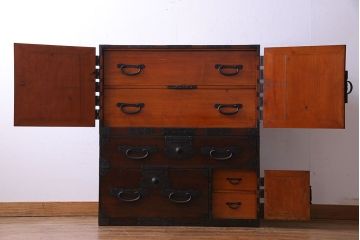 アンティーク家具　観音開き戸　アンティークチェスト(衣装箪笥、引き出し、重ね箪笥)