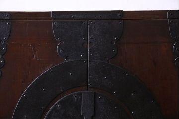アンティーク家具　観音開き戸　アンティークチェスト(衣装箪笥、引き出し、重ね箪笥)