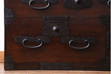 アンティーク家具　観音開き戸　アンティークチェスト(衣装箪笥、引き出し、重ね箪笥)