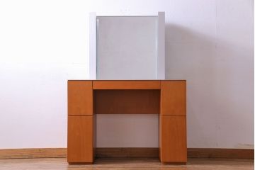 中古　Cassinaixc.(カッシーナイクスシー)　メイクアップドレッサー(鏡台)
