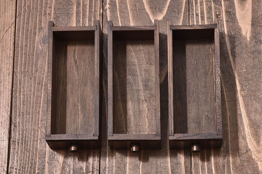 アンティーク雑貨　中古　シックな小引き出し付きの本立て(小物収納)