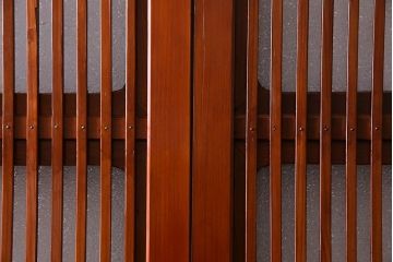 和製アンティーク　裏ガラス入り　艶やかな質感が魅力的なガラス格子戸(引き戸、建具)4枚セット