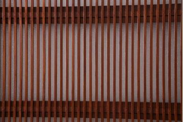 和製アンティーク　裏ガラス入り　艶やかな質感が魅力的なガラス格子戸(引き戸、建具)4枚セット