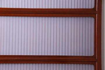 和製アンティーク　裏ガラス入り　艶やかな質感が魅力的なガラス格子戸(引き戸、建具)